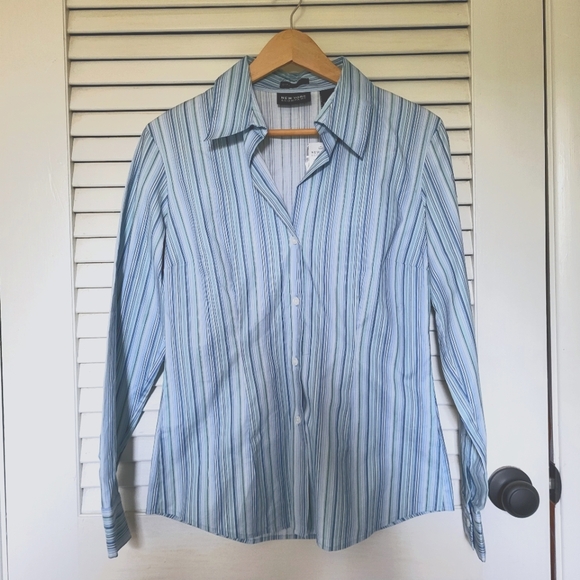 New York & Company Tops - Women's Blouse Small Blue Strips stretch New York & Co. NWT